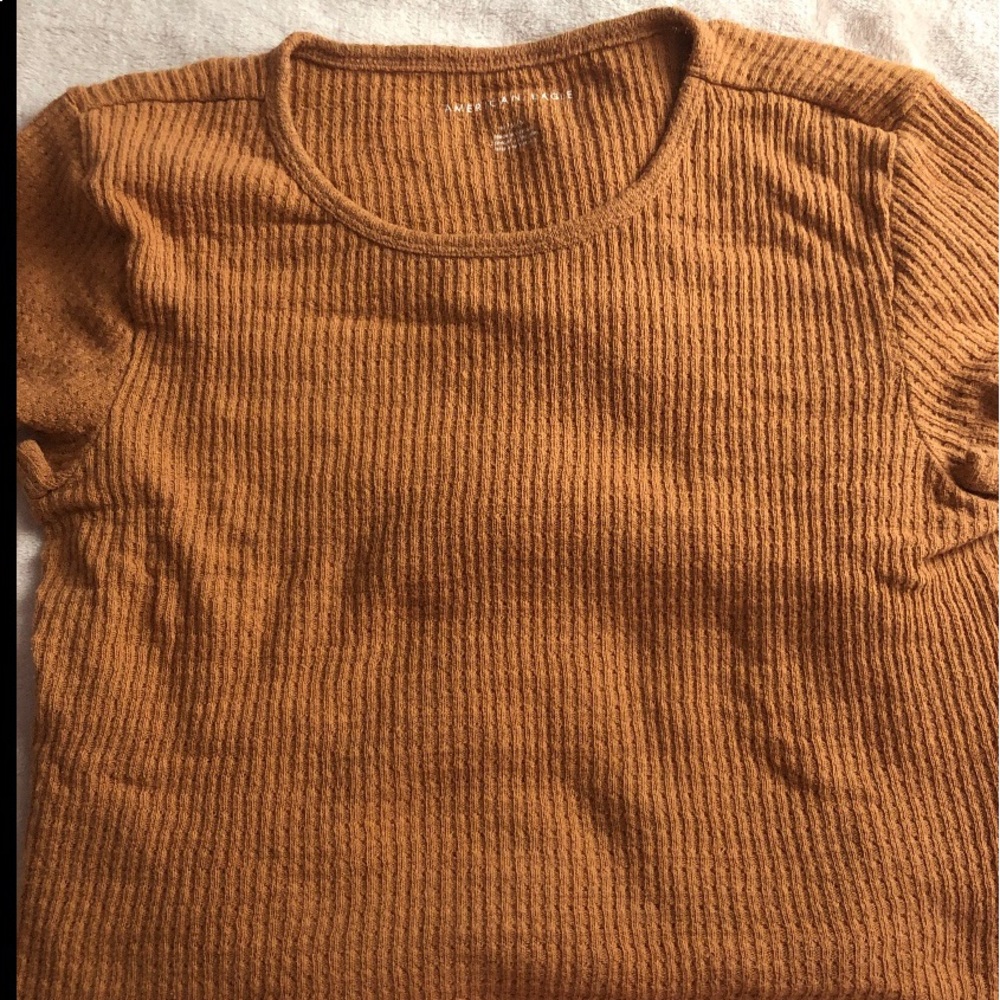 American Eagle cropped shirt